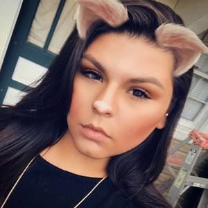 Meet your Posher, Luna