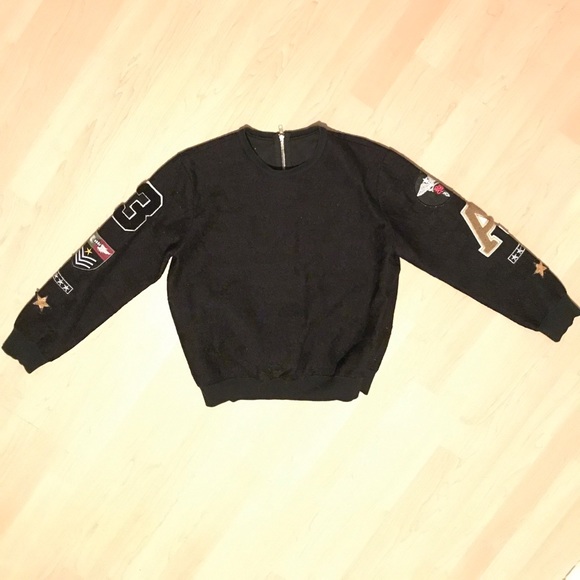 Patch lace black sweatshirt - Picture 2 of 5