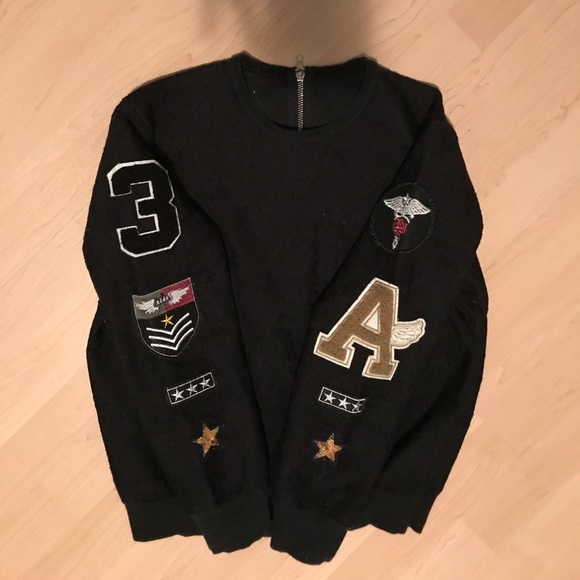 Patch lace black sweatshirt - Picture 1 of 5