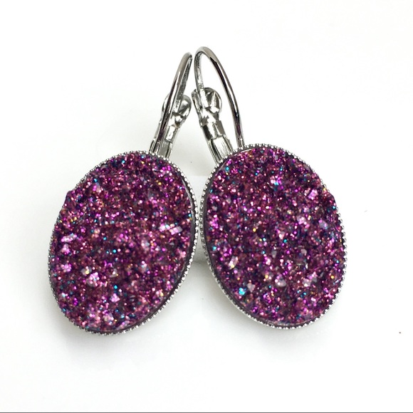 3/$20⚡️Magenta Glitter Faux Druzy earrings - Picture 4 of 6