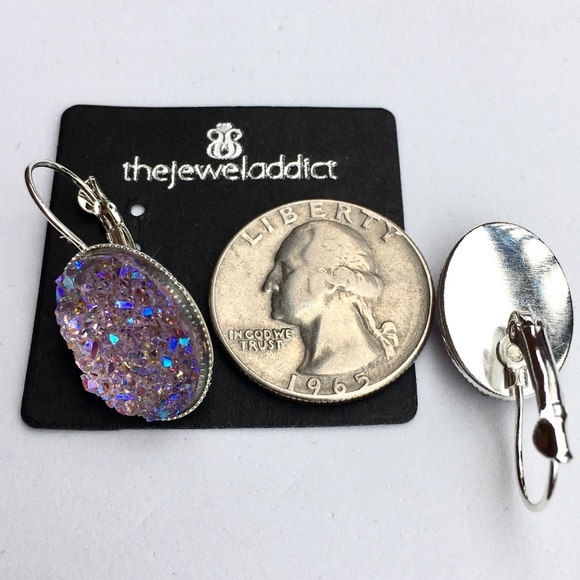 3/$20⚡️Magenta Glitter Faux Druzy earrings - Picture 5 of 6