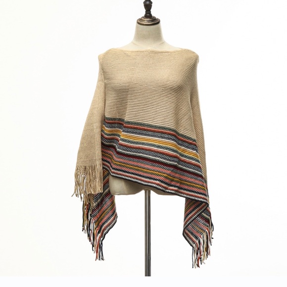 ❤️ HP ❤️ Sale! 1 left! Colorful poncho OSFM - Picture 3 of 8