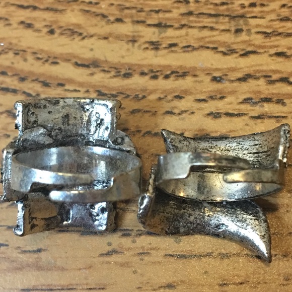 Two Metal Silver & Crystal Adjustable Rings - Picture 2 of 4