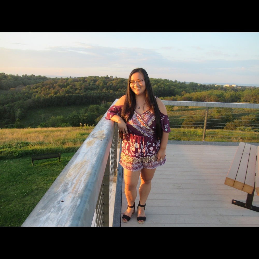 Meet your Posher, Emily