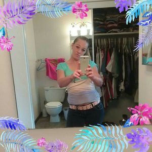 Meet your Posher, Melissa