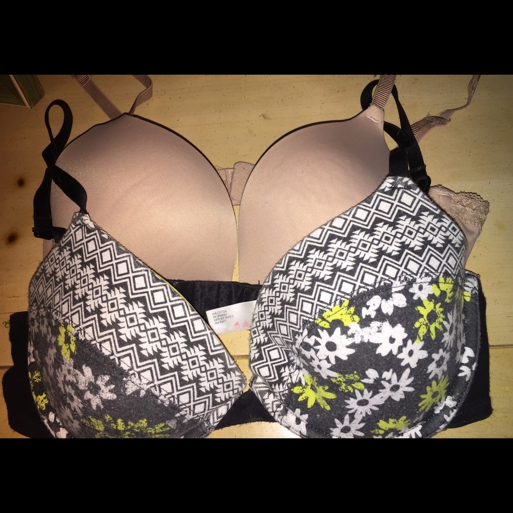 Set of 2 bras