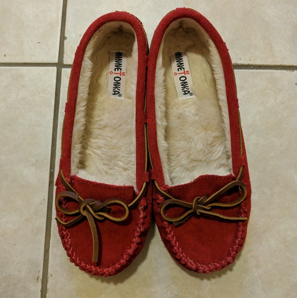 Minnetonka Cally Fur Moccasins Slipper