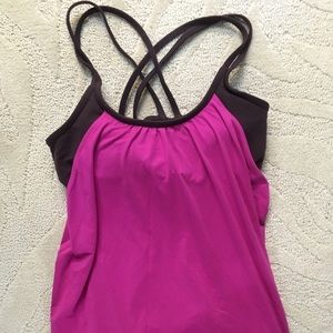 Athleta tank with built in bra