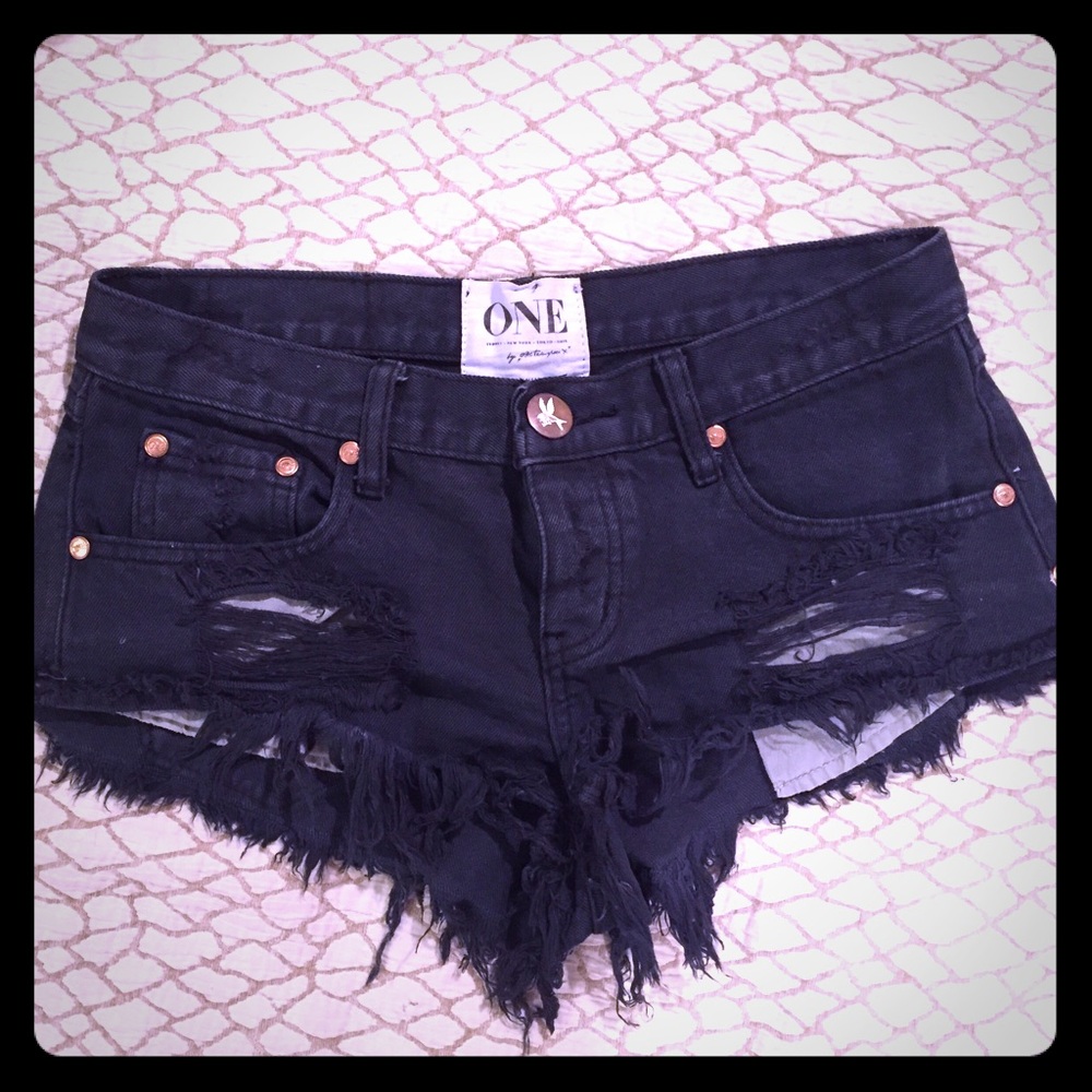 One Teaspoon black ripped shorts 24
