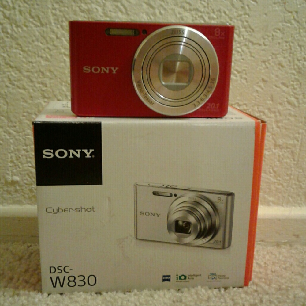 👍 Sony Camera with the works!!