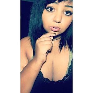 Meet your Posher, Nadiah