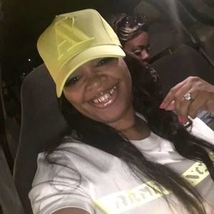 Meet your Posher, Carla