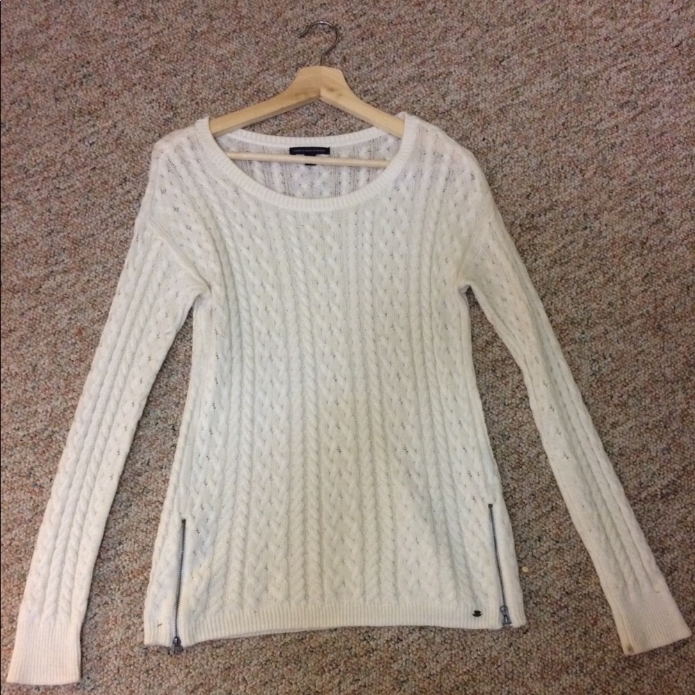 American Eagle White Knit Sweater