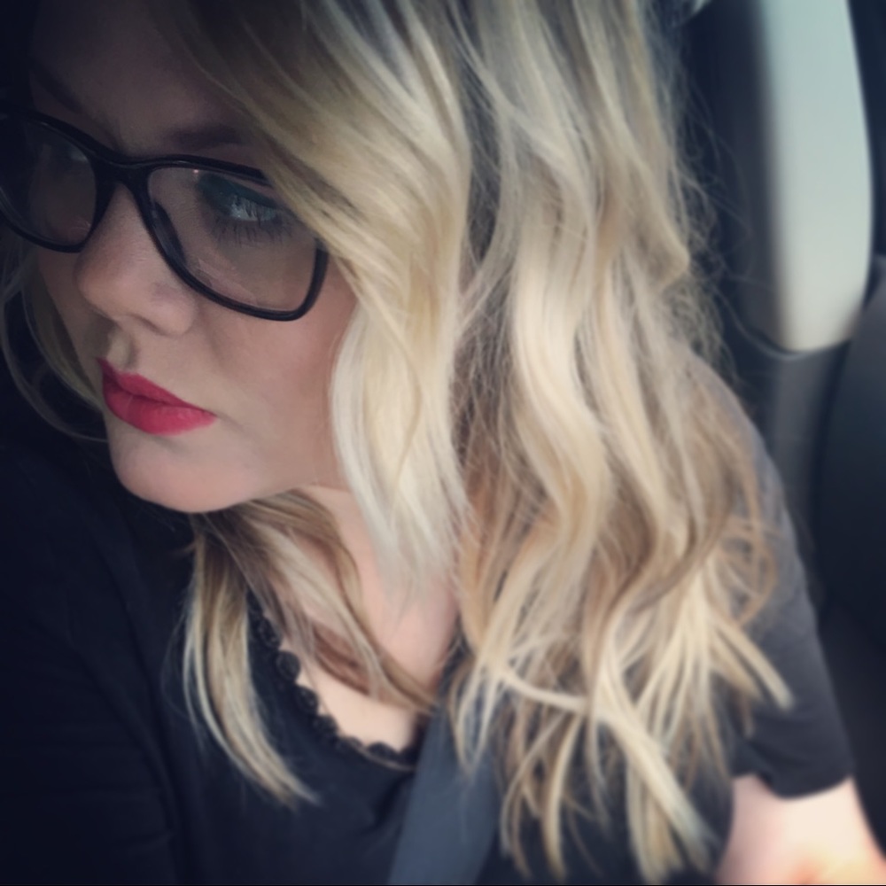 Meet your Posher, Shaina