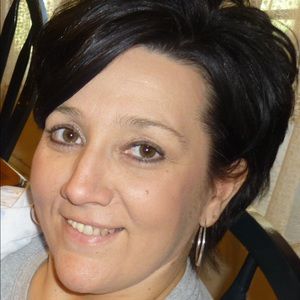 Meet your Posher, Debbie