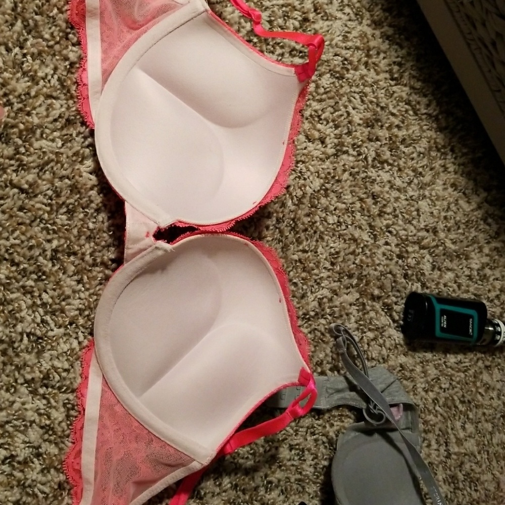 Victoria Secret bra - Picture 3 of 3