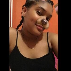 Meet your Posher, Daniela