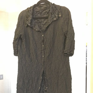 Babette black crinkle long snap front tunic