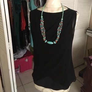 Black blouse with layers of polyester 100 0/0 p