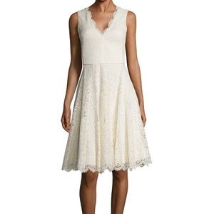 Weekend super sale!! Vera Wang Lace Fit to Flare
