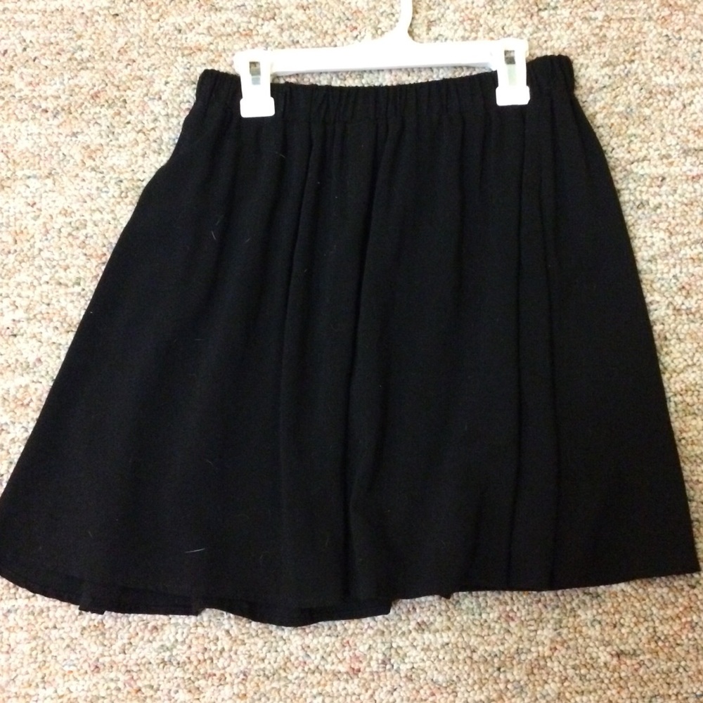 Black simple skirt