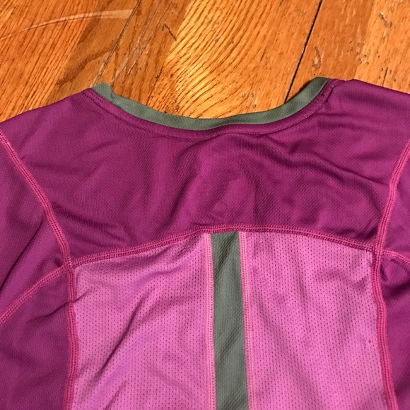 Purple dri fit Nike shirt size m - Picture 5 of 6