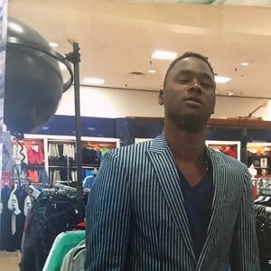 Meet your Posher, Gregory