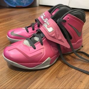 Nike Zoom LeBron Soldier VII Kay Yow