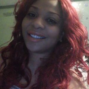 Meet your Posher, Lorine