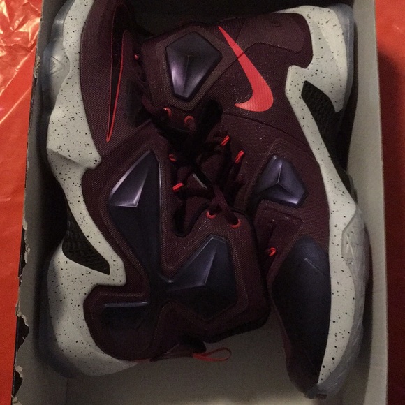 ⭐️😎Lebron XIII - Mulberry/Violet😎 - Picture 4 of 6
