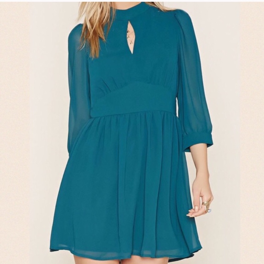 Forest Green High Neck Keyhole Chiffon Dress