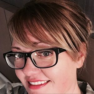 Meet your Posher, Rebecca