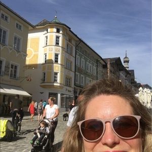 Meet your Posher, Erika