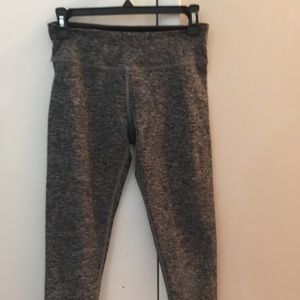 Beyond Yoga Capris, size Medium