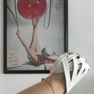 Perrin Paris Accessories - Perrin Paris Spider Gloves - White Leather Perrin Paris Accessories - Perrin Paris Spider Gloves - White Leather