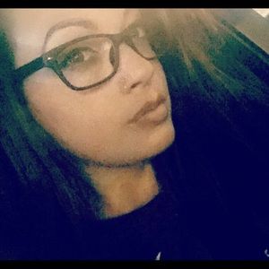 Meet your Posher, Jazelyn
