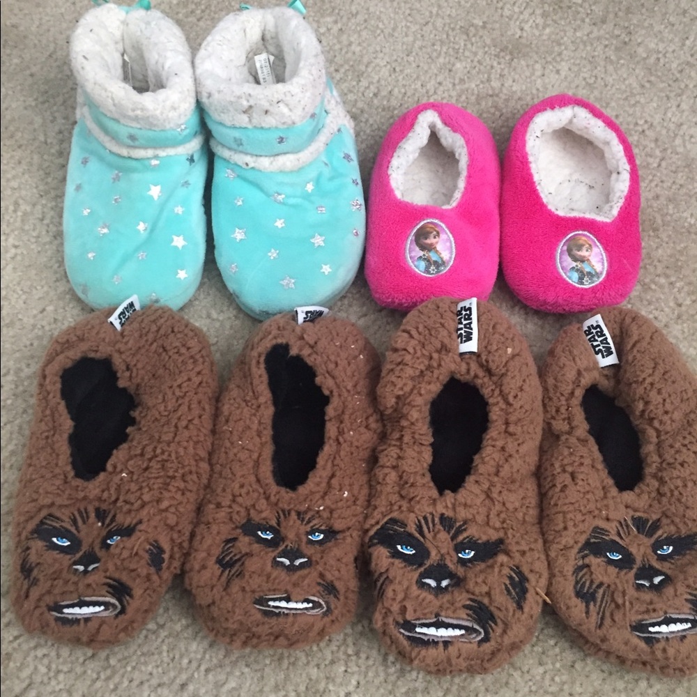 LOT of Four Pairs of House Slippers Kids