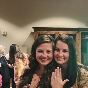 Meet your Posher, Kayla