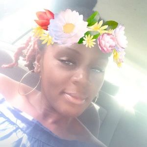 Meet your Posher, Lavonne