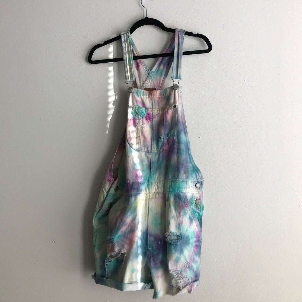 American Eagle tie dye boyfriend overalls