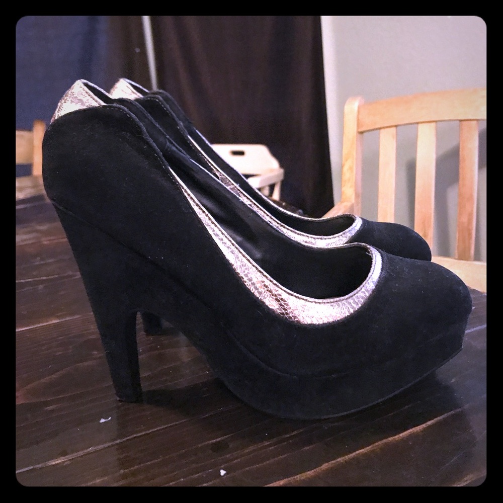 Torrid black suede heels