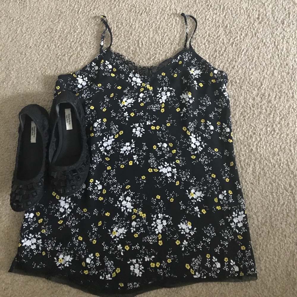 Princess Vera Wang floral tank black yellow white