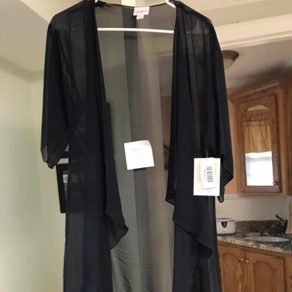 Lularoe Monroe kimono Small Solid Black New