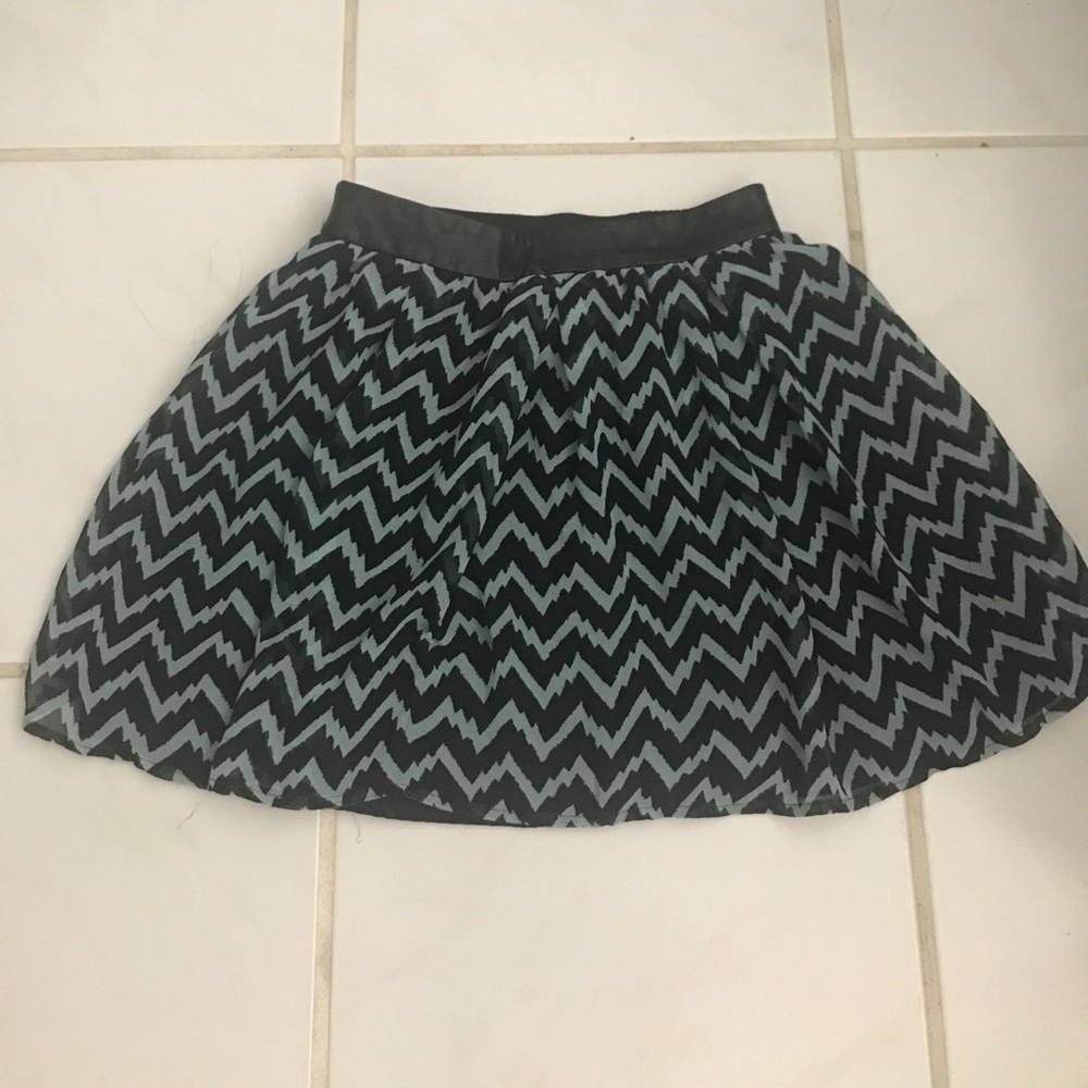 BCBGeneration faux leather trim chevron skirt XS
