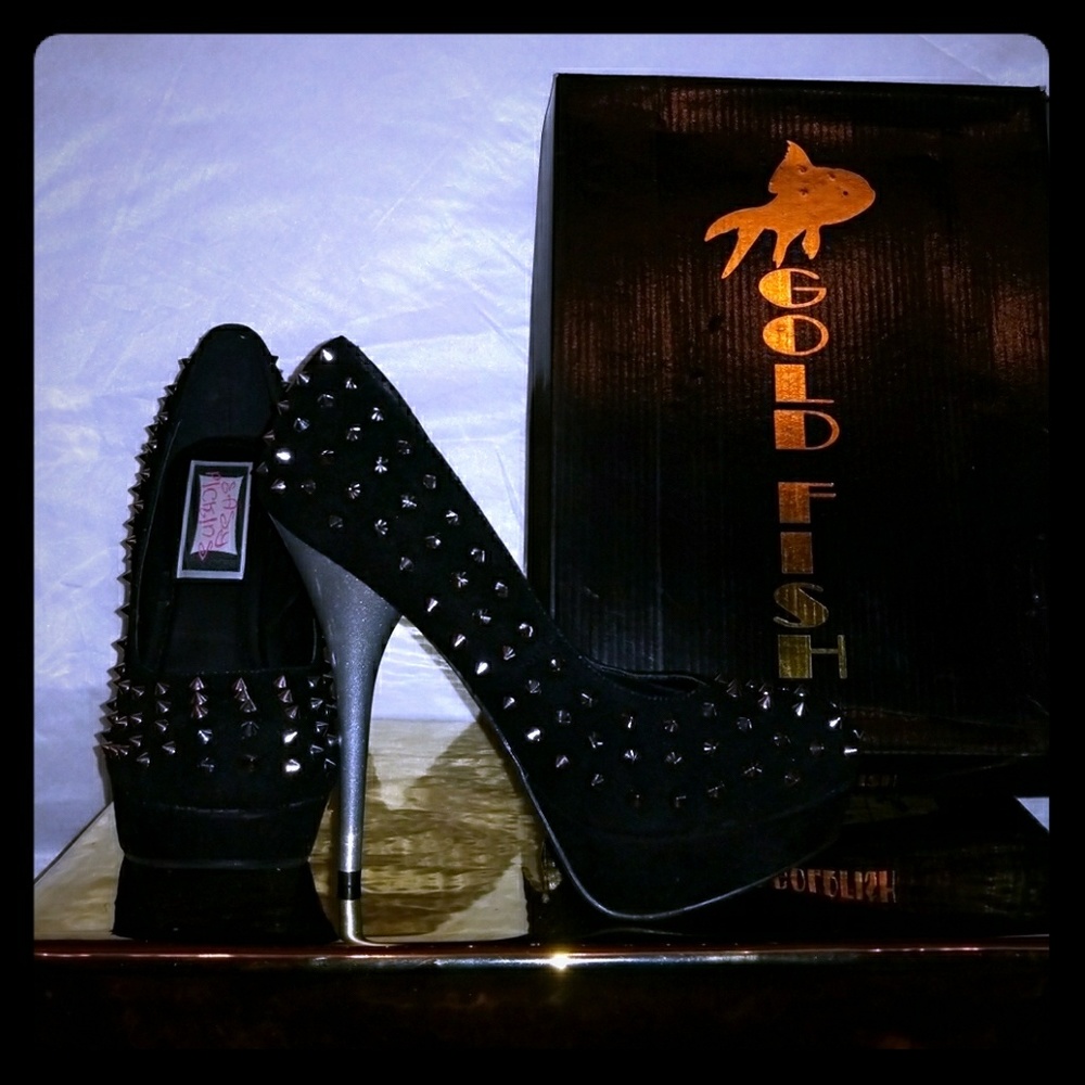 Spiked Pumps