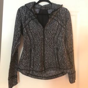 lululemon jacket, never worn