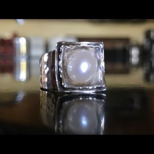 Silpada Sterling Silver and Freshwater Pearl Ring