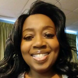 Meet your Posher, Renee