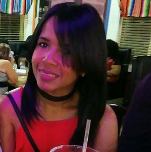 Meet your Posher, Leonor