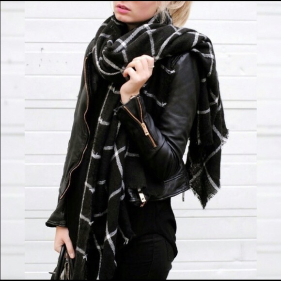 Plaid Blanket scarf - Picture 3 of 7